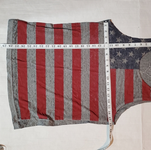 WELL WORN RED WHITE BLUE DISTRESSED AMERICAN FLAG PATRIOTIC TANK TOP - Picture 4 of 4